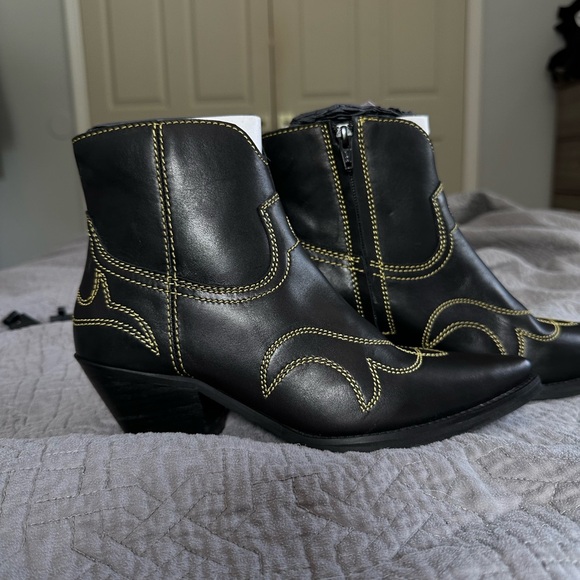 NWT Matisse Kaye booties size 6.5 - Picture 3 of 8